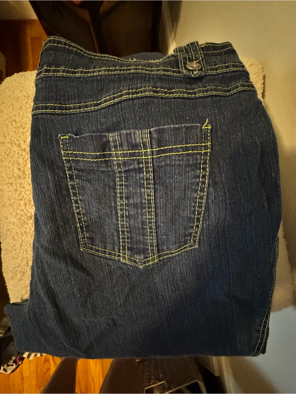 Dark Blue Capri Leg Jeans with Yellow Stitching